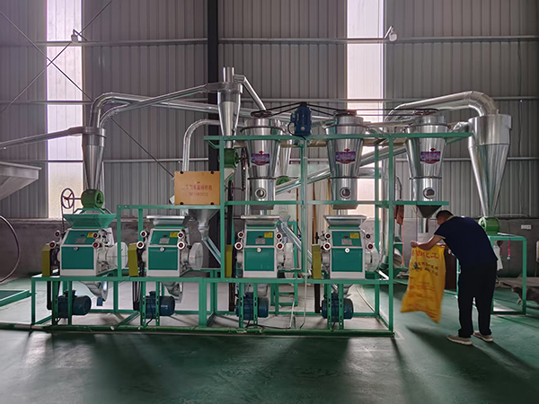 如何日常清潔保養維護小型面粉設備？